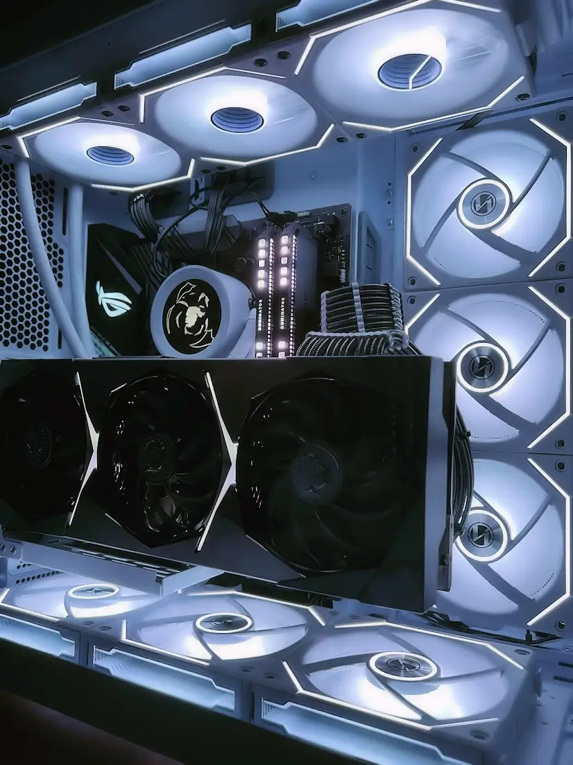 Montaje Hardware Gaming PC Fractal AMD Intel Domicilio El Cuadrón Informático El Cuadrón - Montaje Hardware Gaming PC Fractal AMD Intel Domicilio El Cuadrón